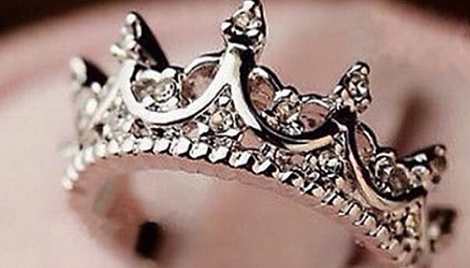Silver-Plated Princess Crown Ring – 5 Sizes Deal Price £4.00