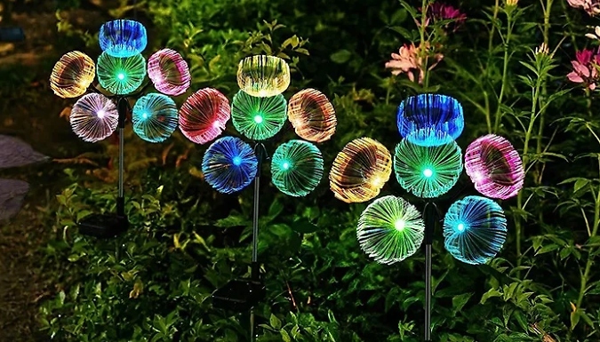 1 or 2-Pack of Solar 6-Head Jellyfish Garden Lights