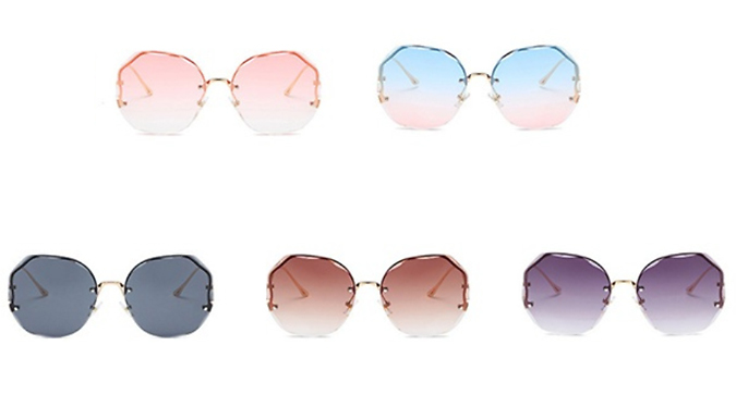 Women’s Stylish Gradient Sunglasses W/ Optional Case – 5 Colours Deal Price £4.99