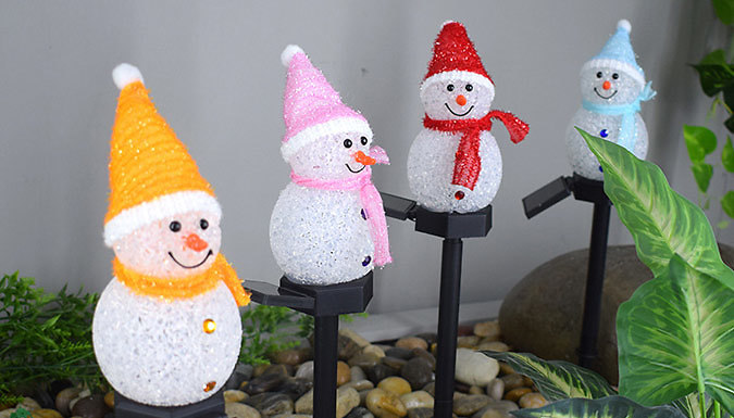 Solar-Powered Snowman Garden Lamp - 4 Colours