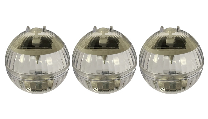 3-Pack of Solar-Powered Floating Water Lights - 2 Colours!