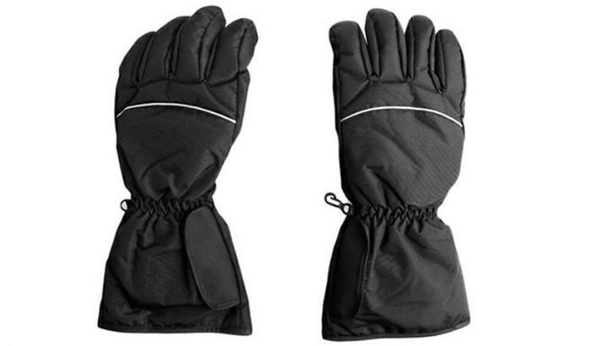 Heated Touchscreen-Compatible Gloves Deal Price £14.99