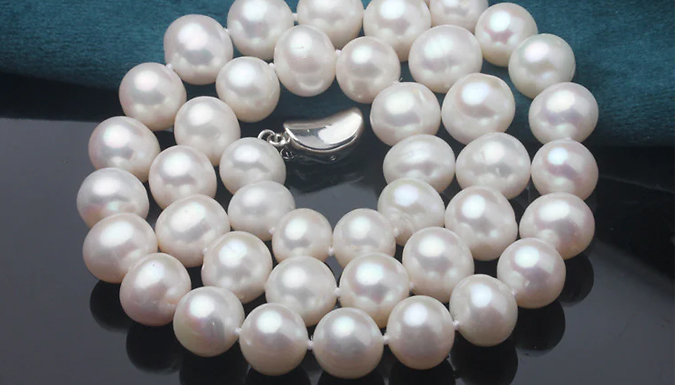 Women's Pearl Necklace - 2 Colours