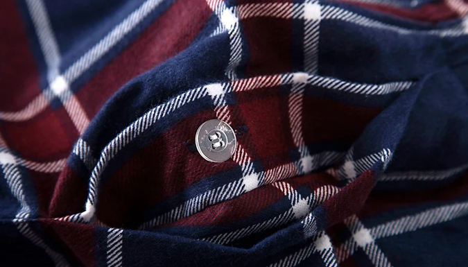 Men’s Long-Sleeved Pyjama Set – 4 Colours & 3 Sizes Deal Price £17.99