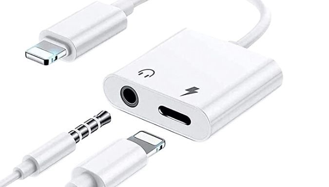 2-in-1 Adaptor for iPhone