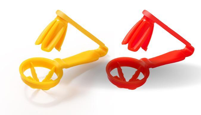 2-Pack Small Tomato & Fruit Cutter - 2 Colours at Go Groopie