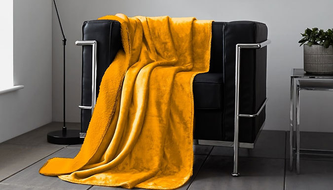Super Soft Sherpa Fleece Throw Blanket - 13 Colours & 2 Sizes