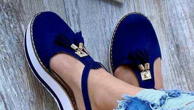 Round-Toe Tassel Sandals - 5 Colours & 6 Sizes Round-Toe Tassel Sandals - 5 Colours & 6 Sizes