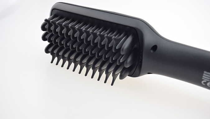 Next Gen’ 3-in-1 Hair Straightening Brush & Optional Bag – 3 Colours Deal Price £11.99