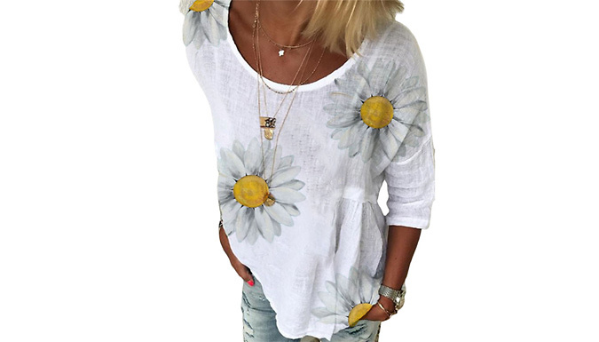 Short Sleeve Daisy Print T-Shirt - 4 Colours & 5 Sizes