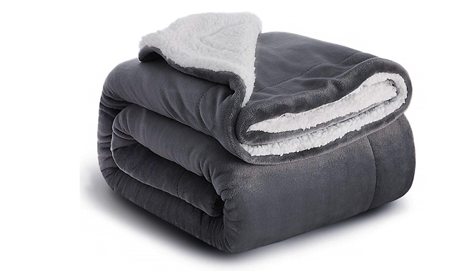 Soft Fluffy Thick-Fleece Blanket - 6 Colours & 3 Sizes