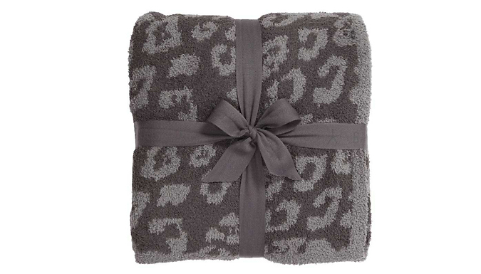 Plush Animal-Print Knitted Blanket - 2 Sizes & 6 Colours