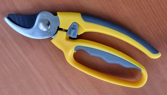 Garden Pruning Ratchet Secateurs