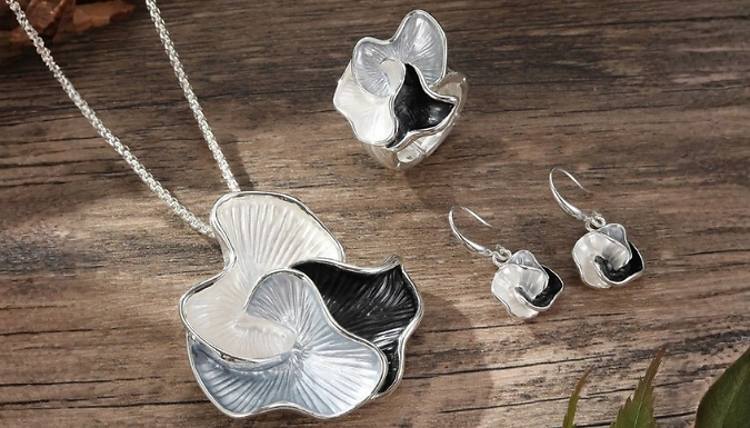 Geometric Petal Necklace, Earrings & Ring Jewellery Set - 2 Finishes, 4 Colours