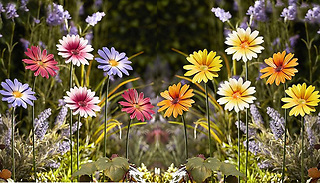 6x Metal Daisy Garden Stake Decorations - 2 Colours