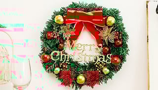 1 or 2 Christmas Wreath Decorations - 4 Designs