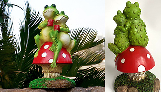 Cartoon Frog Couple Resin Garden Ornament