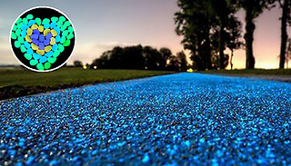 Hundreds of Solar Powered Glow-In-The-Dark Garden Pebbles - 3 Colours